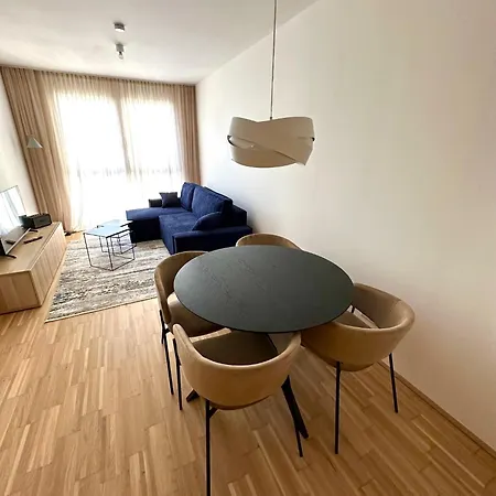 Coho City Apartments Mit Hauseigener Tiefgarage Vienna Exterior photo