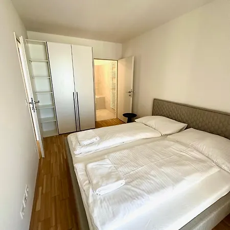 Coho City Apartments Mit Hauseigener Tiefgarage Vienna Exterior photo