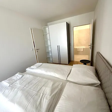Coho City Apartments Mit Hauseigener Tiefgarage Vienna Exterior photo
