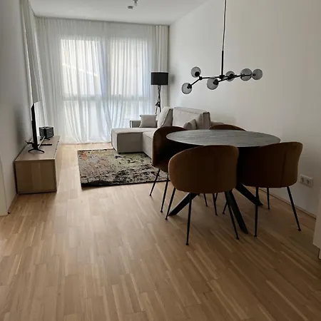 Coho City Apartments Mit Hauseigener Tiefgarage Vienna Exterior photo
