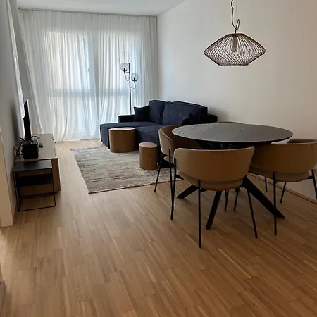 Coho City Apartments Mit Hauseigener Tiefgarage Vienna Exterior photo