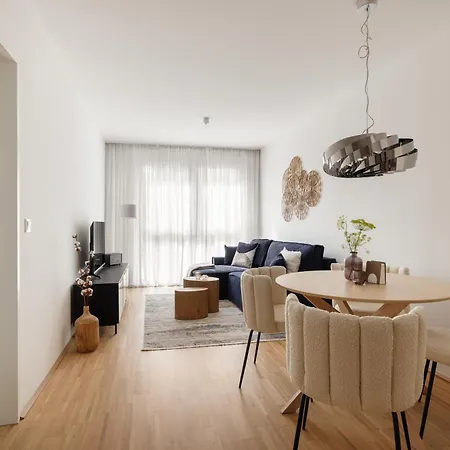 Coho City Apartments Mit Hauseigener Tiefgarage Vienna Exterior photo