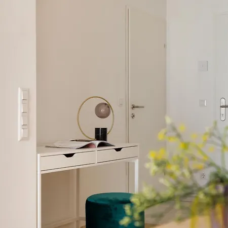Coho City Apartments Mit Hauseigener Tiefgarage Vienna Exterior photo