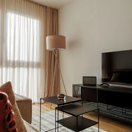 Coho City Apartments Mit Hauseigener Tiefgarage Vienna Exterior photo