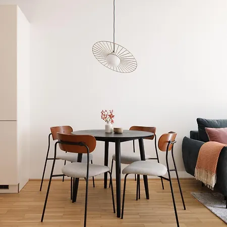 Coho City Apartments Mit Hauseigener Tiefgarage Vienna Exterior photo