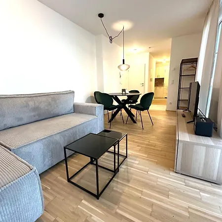 Coho City Apartments Mit Hauseigener Tiefgarage Vienna Exterior photo