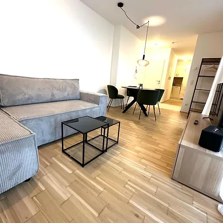 Coho City Apartments Mit Hauseigener Tiefgarage Vienna Exterior photo