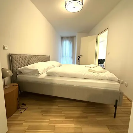 Coho City Apartments Mit Hauseigener Tiefgarage Vienna Exterior photo
