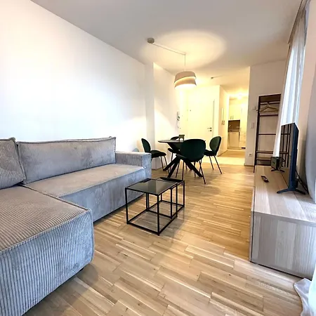 Coho City Apartments Mit Hauseigener Tiefgarage Vienna Exterior photo