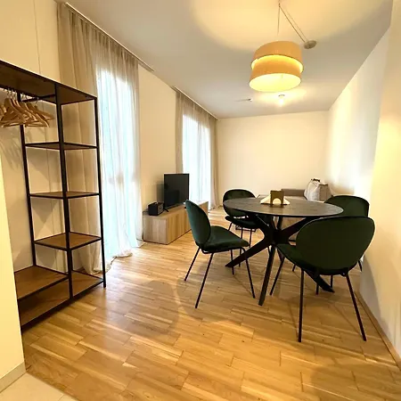Coho City Apartments Mit Hauseigener Tiefgarage Vienna Exterior photo