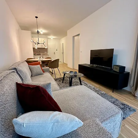Coho City Apartments Mit Hauseigener Tiefgarage Vienna Exterior photo