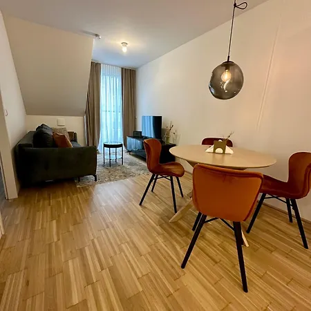 Coho City Apartments Mit Hauseigener Tiefgarage Vienna Exterior photo