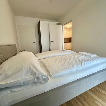 Coho City Apartments Mit Hauseigener Tiefgarage Vienna Exterior photo