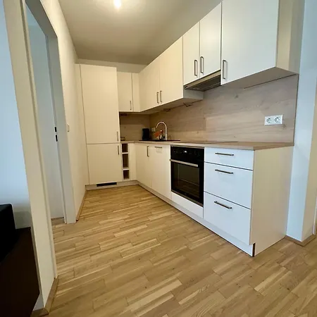 Coho City Apartments Mit Hauseigener Tiefgarage Vienna Exterior photo